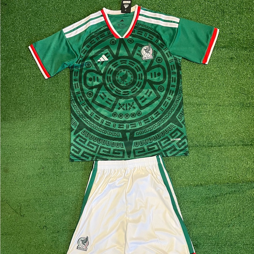 Mexico World Cup Green Jersey with Shorts
